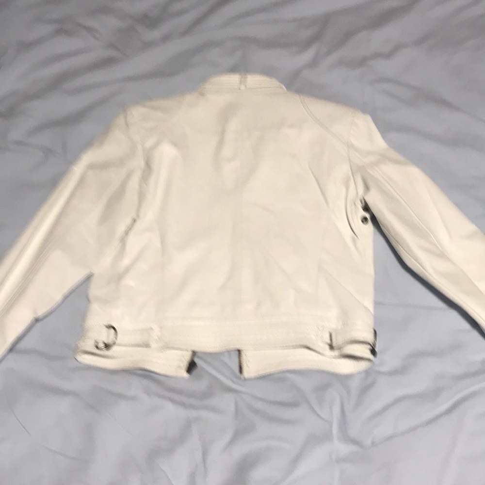 Gorgeous White Leather Jacket Euc - image 6